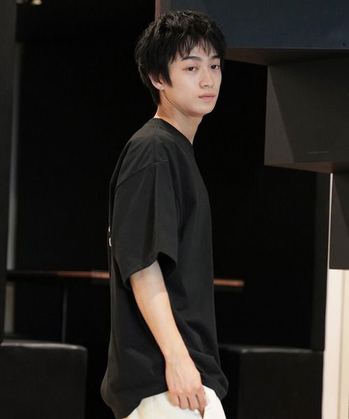 Quiksilver（クイックシルバー）の「【ムラサキスポーツ限定】QUIKSILVER/クイックシルバー 半袖Tシャツ/バックプリントTee オーバーサイズ QST242614M（Tシャツ/カットソー・メンズ・ホワイト×レッド/ホワイト×ブラック/ブラック×ホワイト・M/L）」の19枚目の写真