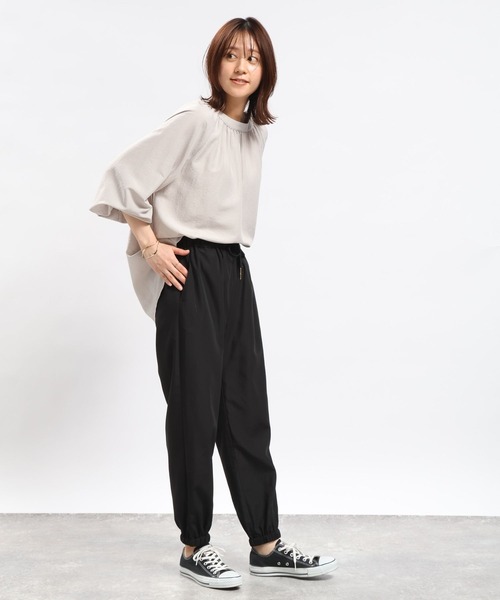 GLOBAL WORK Smile Seed Store（グローバルワーク スマイルシードストア）の「軽やかイージージョグパンツ/987274（その他パンツ・レディース・ベージュ/チャコール/カーキ/ブラック・X-LARGE/LARGE/MEDIUM/SMALL）」の6枚目の写真