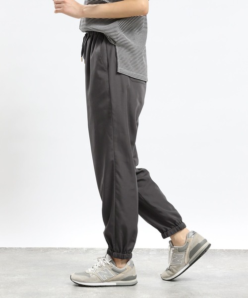 GLOBAL WORK Smile Seed Store（グローバルワーク スマイルシードストア）の「軽やかイージージョグパンツ/987274（その他パンツ・レディース・ベージュ/チャコール/カーキ/ブラック・X-LARGE/LARGE/MEDIUM/SMALL）」の16枚目の写真