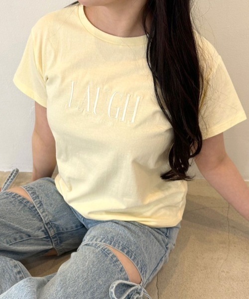 OLIVE des OLIVE（オリーブデオリーブ）の「ロゴTシャツ　1041060550（Tシャツ/カットソー・レディース・トップグレー/ホワイト/ブラック/ピンク/イエロー/サックスブルー/オフホワイト・FREE）」の6枚目の写真