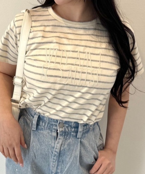 OLIVE des OLIVE（オリーブデオリーブ）の「ロゴTシャツ　1041060550（Tシャツ/カットソー・レディース・トップグレー/ホワイト/ブラック/ピンク/イエロー/サックスブルー/オフホワイト・FREE）」の4枚目の写真