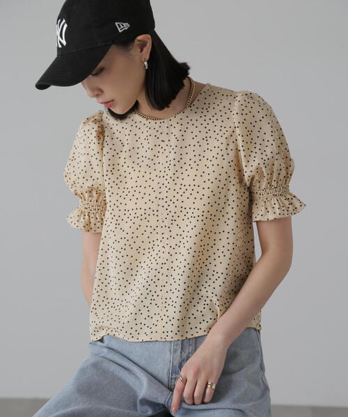 FREE'S MART（フリーズマート）の「◆ギャザースリーブ半袖ブラウス（シャツ/ブラウス・レディース・ブラック系その他/ベージュ系その他/ホワイト系その他・FREE）」の3枚目の写真