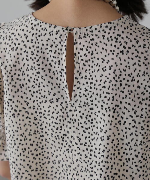 FREE'S MART（フリーズマート）の「◆ギャザースリーブ半袖ブラウス（シャツ/ブラウス・レディース・ブラック系その他/ベージュ系その他/ホワイト系その他・FREE）」の10枚目の写真