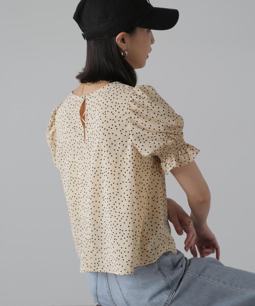 FREE'S MART（フリーズマート）の「◆ギャザースリーブ半袖ブラウス（シャツ/ブラウス・レディース・ブラック系その他/ベージュ系その他/ホワイト系その他・FREE）」の20枚目の写真
