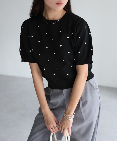 Riberry（リベリー）の「スポンディッシュハート刺繍半袖ニット（ニット/セーター・レディース・ブラック/アイボリー/ベージュ/ネイビー/ホワイト×レッド・FREE）」の12枚目の写真
