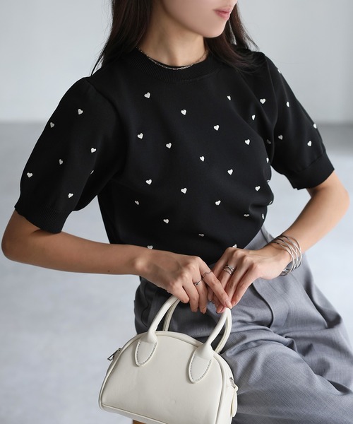 Riberry（リベリー）の「スポンディッシュハート刺繍半袖ニット（ニット/セーター・レディース・ブラック/アイボリー/ベージュ/ネイビー/ホワイト×レッド・FREE）」の20枚目の写真