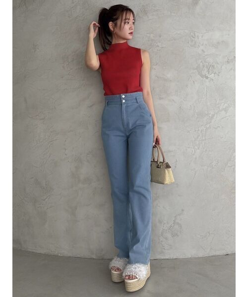 dazzlin（ダズリン）の「ラメニットノースリトップス（ニット/セーター・レディース・ベージュ/レッド/ライトグレー/チャコールグレー/オフホワイト・FREE）」の6枚目の写真