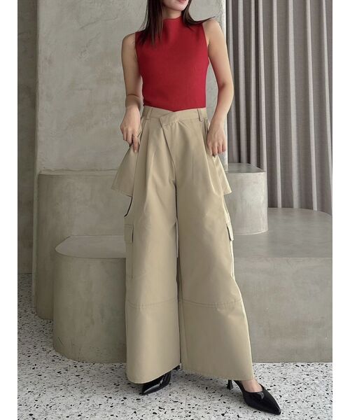 dazzlin（ダズリン）の「ラメニットノースリトップス（ニット/セーター・レディース・ベージュ/レッド/ライトグレー/チャコールグレー/オフホワイト・FREE）」の9枚目の写真