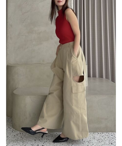 dazzlin（ダズリン）の「ラメニットノースリトップス（ニット/セーター・レディース・ベージュ/レッド/ライトグレー/チャコールグレー/オフホワイト・FREE）」の10枚目の写真