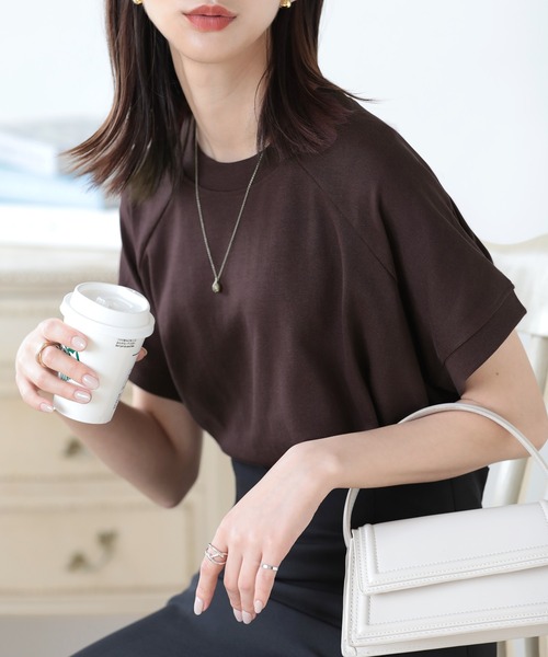 SUNFLOWER EIGHT(サンフラワーエイト)の「オーバーサイズラグランTシャツ(Tシャツ/カットソー・レディース・ライトカーキ/ホワイト/ブラック/ブラウン・M/L)」の4枚目の写真