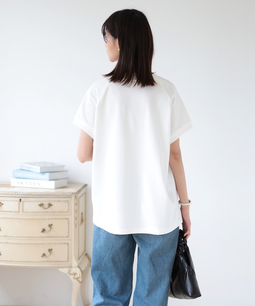 SUNFLOWER EIGHT(サンフラワーエイト)の「オーバーサイズラグランTシャツ(Tシャツ/カットソー・レディース・ライトカーキ/ホワイト/ブラック/ブラウン・M/L)」の7枚目の写真