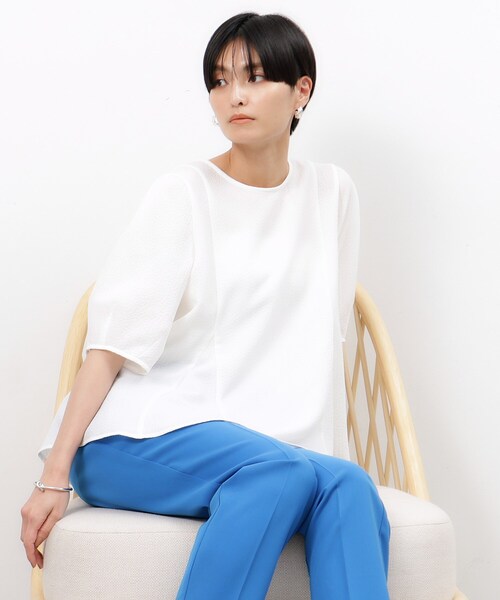 OPAQUE.CLIP（オペークドットクリップ）の「◆《STORY8月号掲載》ストレッチふくれジャカードペプラムブラウス【洗濯機洗い可】（シャツ/ブラウス・レディース・ホワイト/アイボリー/ブラック/ブルーグリーン・36/38/40/42）」の15枚目の写真