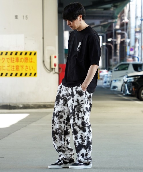 1111clothing(ワンフォークロージング)の「【unisex】ガールズイラスト Tシャツ / オーバーサイズTシャツ ビッグシルエット メンズ レディース(Tシャツ/カットソー・メンズ・ホワイト/ブラック・ONESIZE(M))」の15枚目の写真