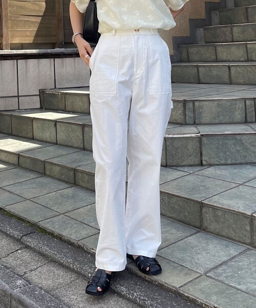 fredy emue（フレディエミュ）の「コットンラチネペインターパンツ（その他パンツ・レディース・チャコールグレー/カーキ/オフホワイト・38/36）」の5枚目の写真