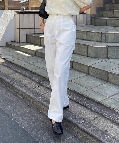 fredy emue（フレディエミュ）の「コットンラチネペインターパンツ（その他パンツ・レディース・チャコールグレー/カーキ/オフホワイト・38/36）」の7枚目の写真
