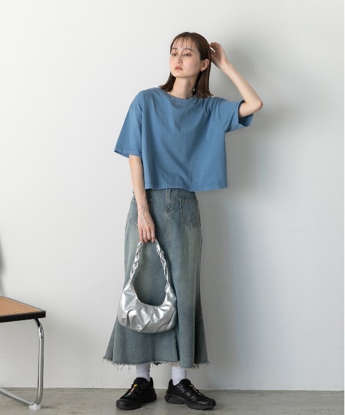 ad thie(アドティエ)の「ヴィンテージ風 ピグメントショート丈Tシャツ(Tシャツ/カットソー・レディース・チャコールグレー/ブルー/レッド/ネイビー・FREE)」の20枚目の写真