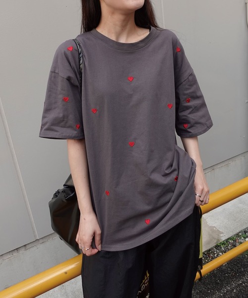 セール】ランダムハート刺繍オーバーサイズTシャツ（Tシャツ