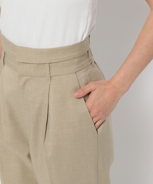 mysty woman（ミスティウーマン）の「ヨークタックテーパードパンツ 135607（スラックス・レディース・ダークブラウン/ベージュ/グレー・FREE）」の8枚目の写真
