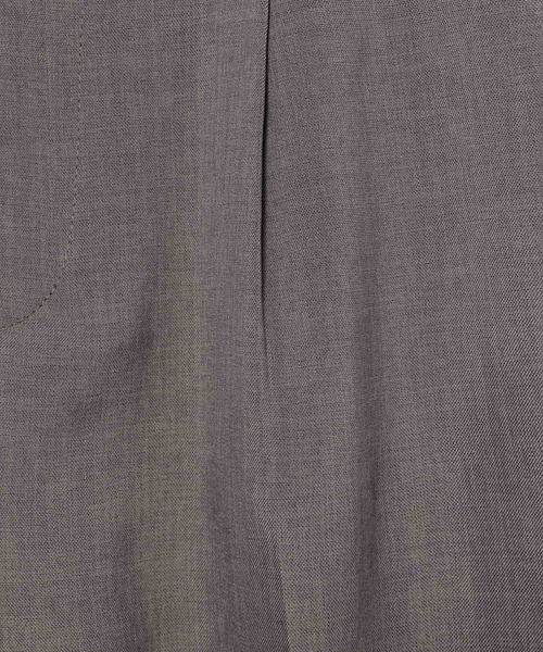 mysty woman（ミスティウーマン）の「ヨークタックテーパードパンツ 135607（スラックス・レディース・ダークブラウン/ベージュ/グレー・FREE）」の5枚目の写真