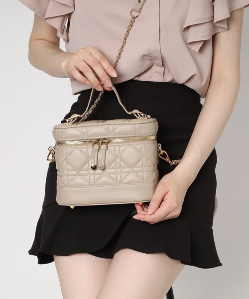 Ober Tashe（オーバータッシェ）の「キルティングバニティ3WAYショルダー（ショルダーバッグ・レディース・ピンク系/ベージュ/アイボリー/ブラック・FREE）」の17枚目の写真