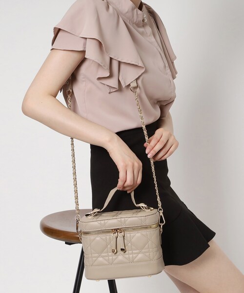 Ober Tashe（オーバータッシェ）の「キルティングバニティ3WAYショルダー（ショルダーバッグ・レディース・ピンク系/ベージュ/アイボリー/ブラック・FREE）」の14枚目の写真