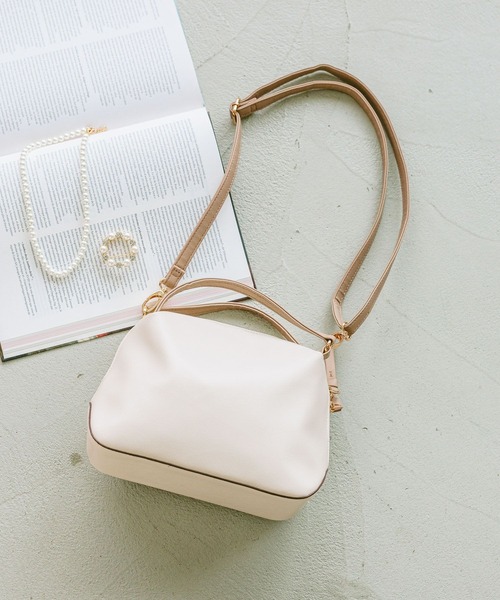 レディースミニトップス✦春のお出かけに✦シンプルノーカラー金ボタン GLOBAL WORK（グローバルワーク）の「スペ軽お財布ショルダー/132336