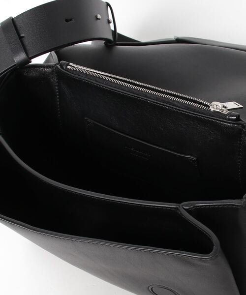 JIL SANDER（ジルサンダー）の「JIL SANDER FOLDED MESSANGER SM（メッセンジャーバッグ・メンズ・ブラック・FREE）」の4枚目の写真