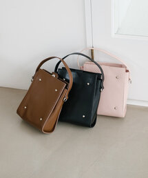 スタッズレザーバッグ