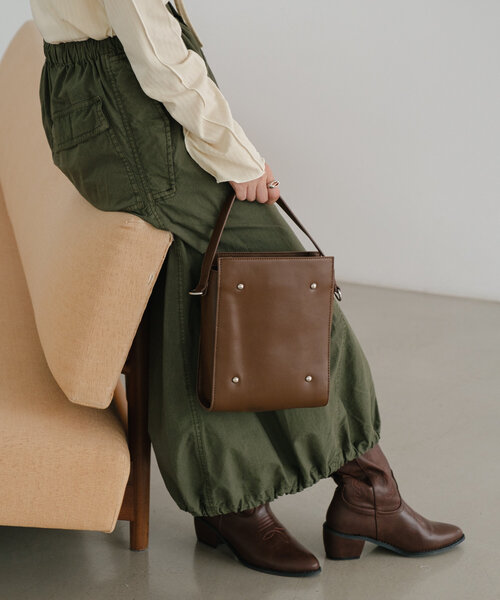 Kastane（カスタネ）の「スタッズレザーバッグ（ショルダーバッグ・レディース・ブラック/ブラウン/ピンク・FREE）」の8枚目の写真