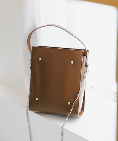 Kastane（カスタネ）の「スタッズレザーバッグ（ショルダーバッグ・レディース・ブラック/ブラウン/ピンク・FREE）」の11枚目の写真