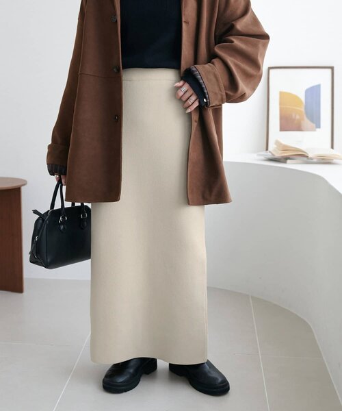 DISCOAT(ディスコート)の「【伸縮性◎/手洗い可能/前後2WAY】ナローニットスカート(スカート・レディース・レッド/ブラック/チャコールグレー/アイボリー・FREE)」の5枚目の写真