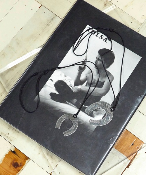 Adawat'n Tuareg(アダワットトゥアレグ)の「Adawat'n Tuareg/アダワット トゥアレグ Tisila Sansalt ティシア スンスルト / 馬蹄 首飾り 大(ネックレス・メンズ・シルバー・FREE)」の11枚目の写真