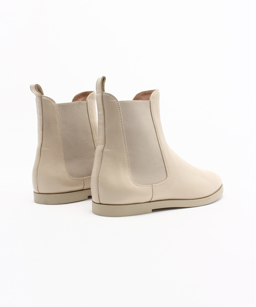 OUTLET（アウトレット）の「【Whim Gazette】UNUTZER サイドゴアブーツ（ブーツ・レディース・ホワイト・37/36.5/37.5）」の6枚目の写真