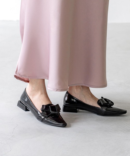 menue（メヌエ）の「リボンモチーフ オペラシューズ（ローファー・レディース・ブラック/シルバー/アイボリー/ブラック系・22.5cm/26.0cm/21.5cm/22.0cm/23.5cm/24.5cm/25.5cm/23.0cm/24.0cm/25.0cm）」の12枚目の写真