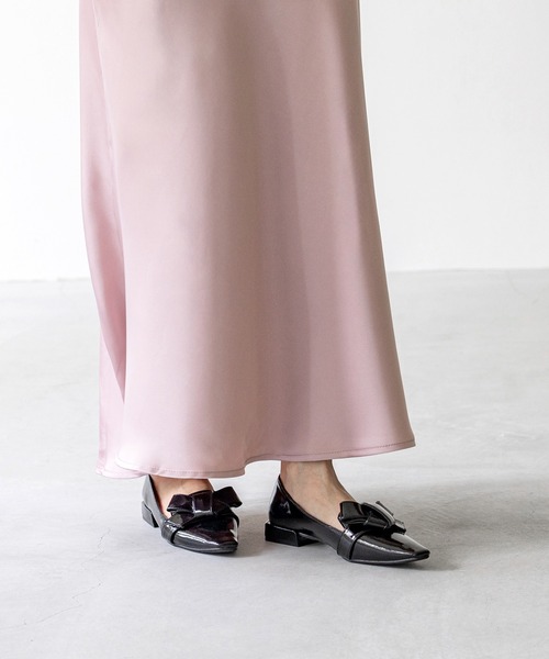 menue（メヌエ）の「リボンモチーフ オペラシューズ（ローファー・レディース・ブラック/シルバー/アイボリー/ブラック系・22.5cm/26.0cm/21.5cm/22.0cm/23.5cm/24.5cm/25.5cm/23.0cm/24.0cm/25.0cm）」の17枚目の写真