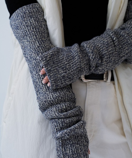 oll（オール）の「Arm and Foot cover（アームカバー・レディース・レッド/マスタード/グレイッシュベージュ・FREE）」の2枚目の写真