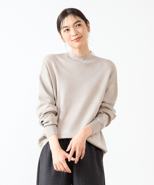 LOGEMENT DE CLAIRE(ロジュモンドクレール)の「モックネックプルオーバー(ニット/セーター・レディース・ベージュ/イエロー/ブルー/ブラック・FREE)」の8枚目の写真