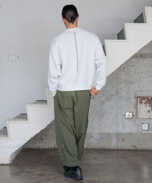 HEREIAM（ヘレイアム）の「【HEREIAM MEN】ミラーロゴクルーネックスウェット（スウェット・メンズ・ブラック/杢グレー/ホワイト・MEDIUM/LARGE）」の16枚目の写真