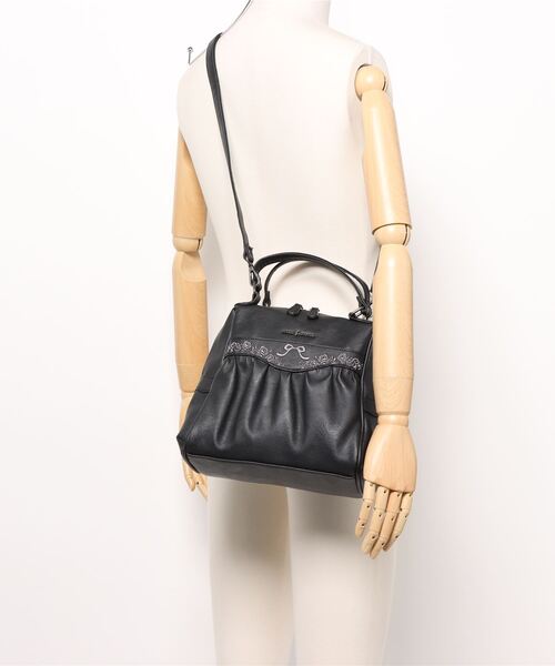 axes femme(アクシーズファム)の「刺繍デザインギャザーボストン(ボストンバッグ・レディース・ワイン/ブラック/ダークグリーン・FREE)」の4枚目の写真