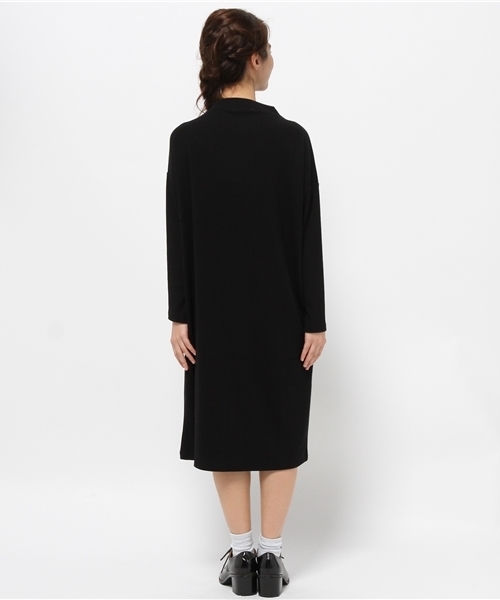 one after another NICE CLAUP（ワンアフターアナザーナイスクラップ）の「【ナイスクラップ】ボトルネックワンピース（ワンピース・レディース・キャメル/カーキ/ブラック・FREE）」の6枚目の写真