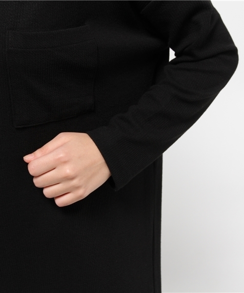 one after another NICE CLAUP（ワンアフターアナザーナイスクラップ）の「【ナイスクラップ】ボトルネックワンピース（ワンピース・レディース・キャメル/カーキ/ブラック・FREE）」の8枚目の写真