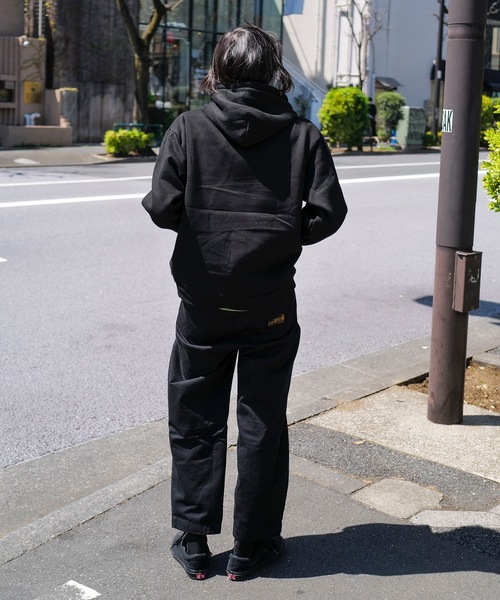 roial(ロイアル)の「HOODIE/ROIAL(ロイアル)ワンポイントロゴ刺繍無地パーカー(パーカー・メンズ・ネイビー/ブラック・X-LARGE/LARGE/MEDIUM)」の4枚目の写真