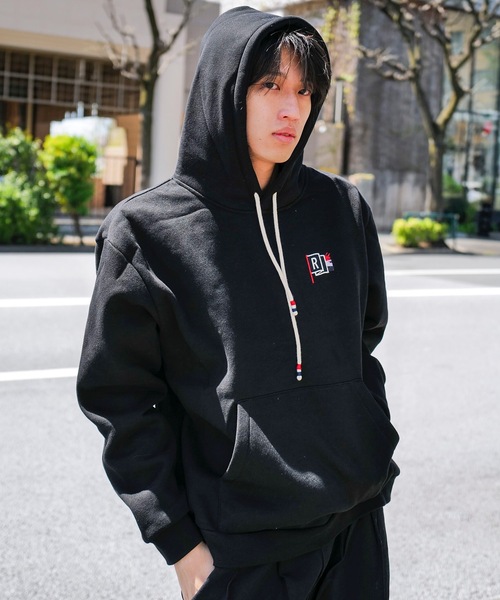 roial(ロイアル)の「HOODIE/ROIAL(ロイアル)ワンポイントロゴ刺繍無地パーカー(パーカー・メンズ・ネイビー/ブラック・X-LARGE/LARGE/MEDIUM)」の7枚目の写真