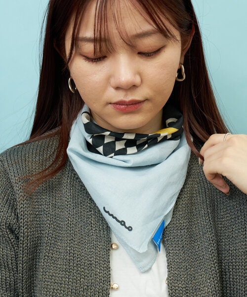 BIRTHDAY BAR（バースデイバー）の「umao×BIRTHDAY BAR　ウォールアートハンカチーフ（ハンカチ/ハンドタオル・レディース・ブルー/ブラック/オレンジ/ブルー系その他・0）」の13枚目の写真