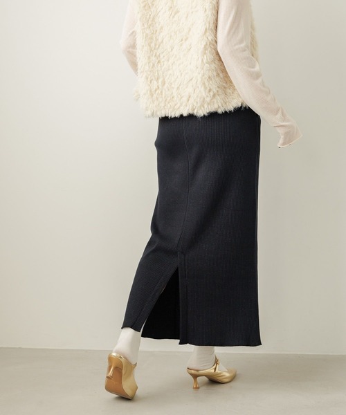 BAYFLOW（ベイフロー）の「[高い伸縮性で動きやすい]リブスカート（スカート・レディース・イエロー/ブルー/ブラック/アイボリー・SMALL/MEDIUM）」の13枚目の写真