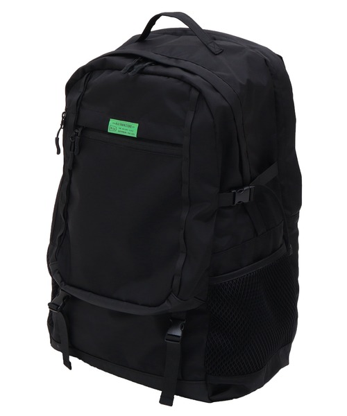 KiU(キウ)の「キウ 大容量LCバックパック(37L)(バックパック/リュック・メンズ・ブラック/イエロー/ブラウン・FREE)」の4枚目の写真