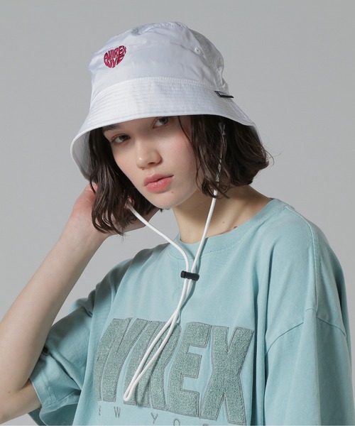 AVIREX（アヴィレックス）の「《直営店限定》HEART LOGO HAT/ハートロゴハット（ハット・レディース・ブラック/ホワイト/パープル・F）」の2枚目の写真