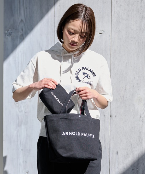 Arnold Palmer(アーノルドパーマー)の「スウェット シェア ボックスポーチ(ポーチ・レディース・グレー/ブラック/ライトグリーン・F)」の4枚目の写真