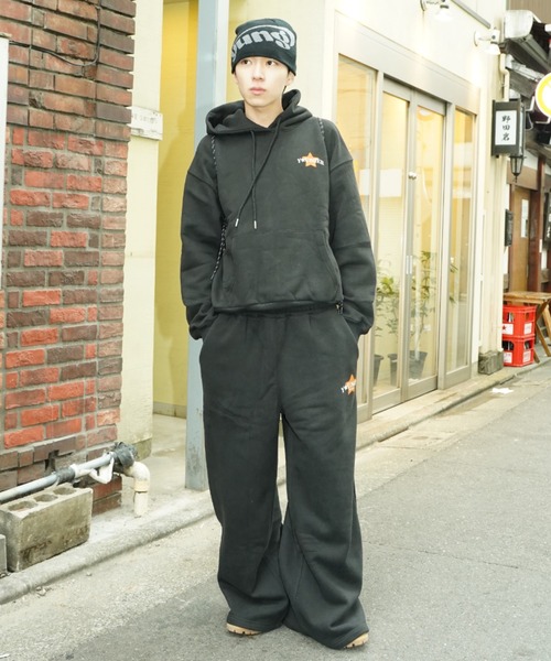 Soaking star logo hoodie（パーカー）｜younger song（ヤンガー