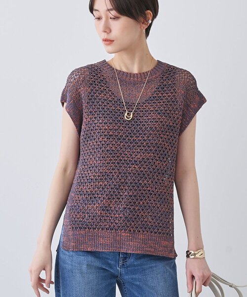 INDIVI（インディヴィ）の「【ファンシー素材】透かし柄ニットベスト（ベスト・レディース・チャコール/オレンジ系4/ベージュ系3・13/15 /38/05）」の3枚目の写真